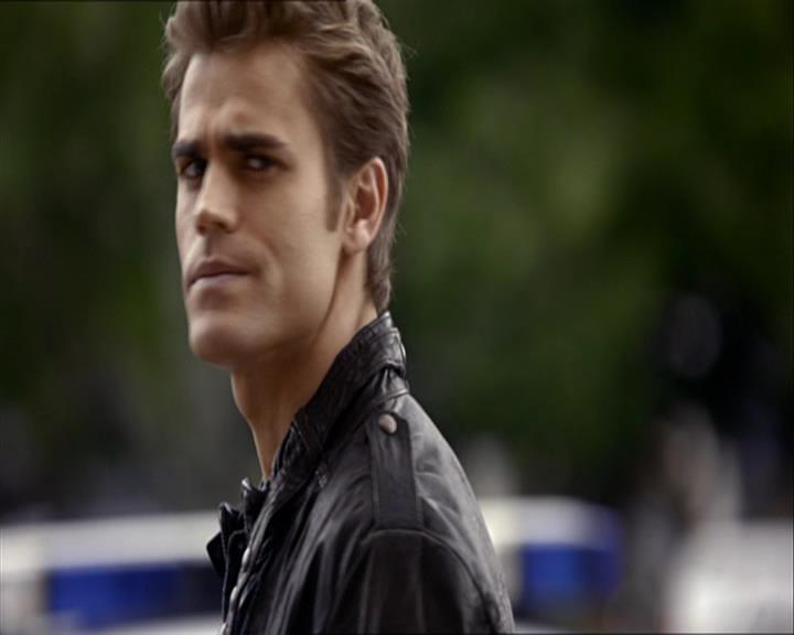 VampireDiariesWorld_dot_org-108-162Candles0234.jpg