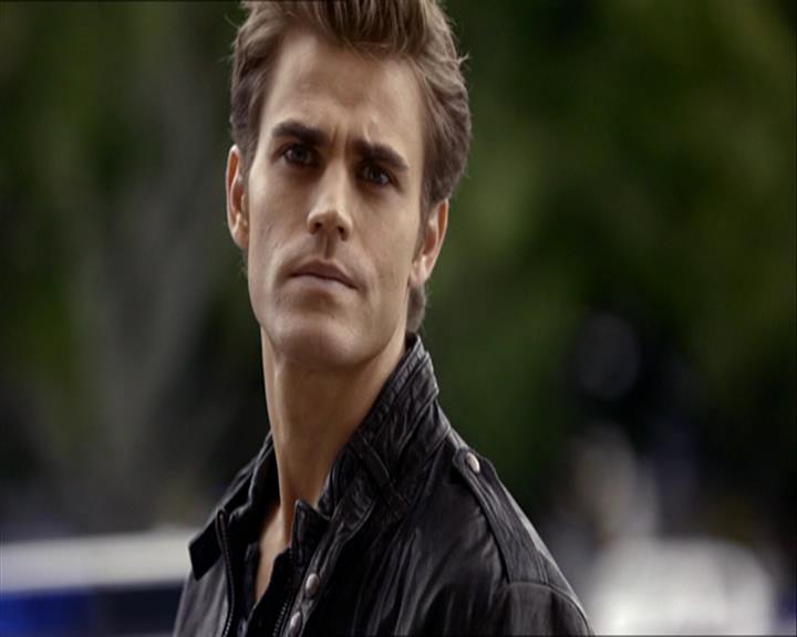 VampireDiariesWorld_dot_org-108-162Candles0235.jpg