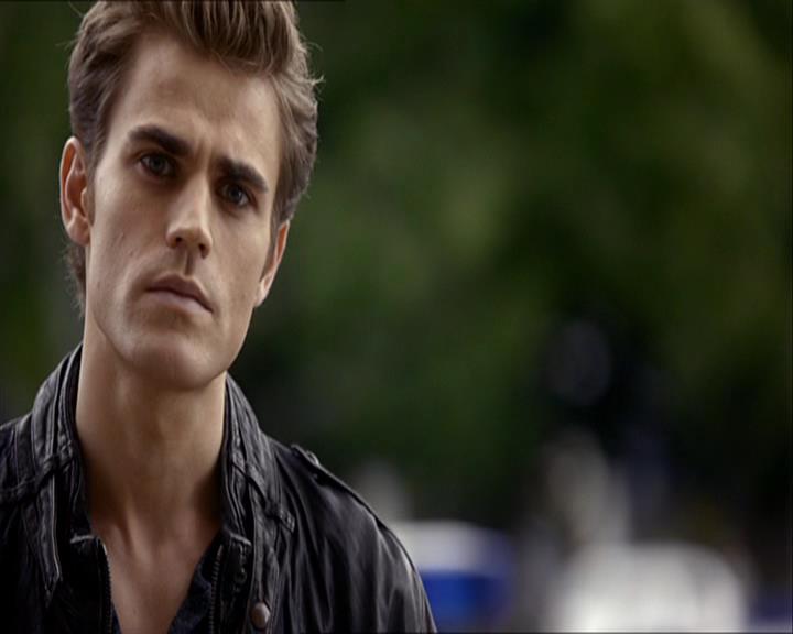 VampireDiariesWorld_dot_org-108-162Candles0238.jpg