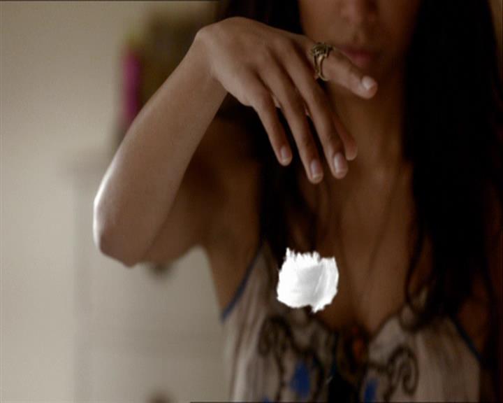 VampireDiariesWorld_dot_org-108-162Candles0711.jpg