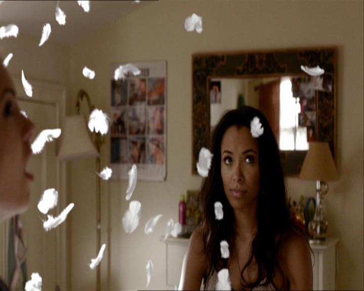 VampireDiariesWorld_dot_org-108-162Candles0725.jpg