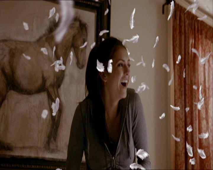 VampireDiariesWorld_dot_org-108-162Candles0730.jpg