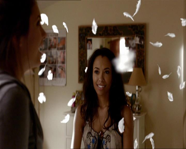 VampireDiariesWorld_dot_org-108-162Candles0732.jpg