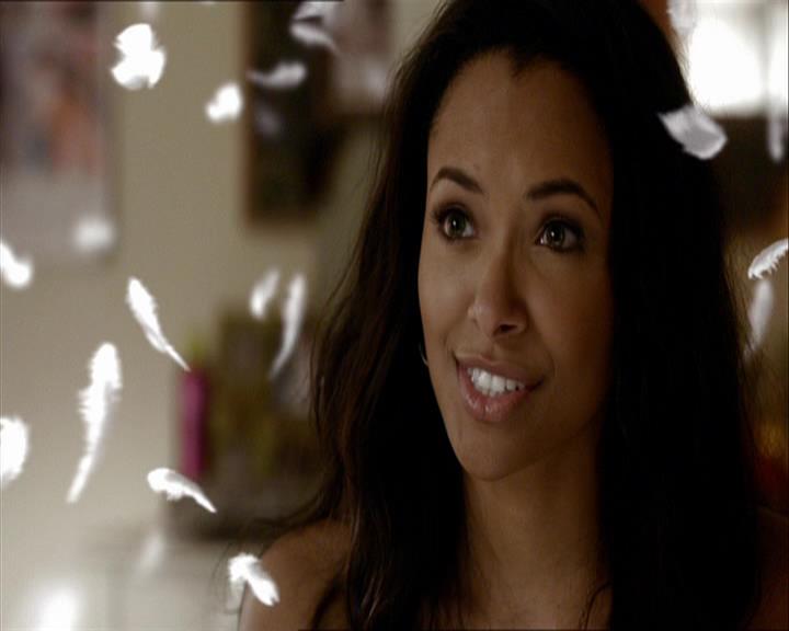 VampireDiariesWorld_dot_org-108-162Candles0741.jpg