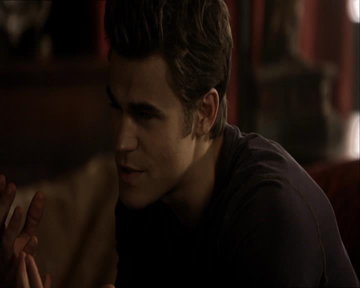 VampireDiariesWorld_dot_org-108-162Candles0804.jpg