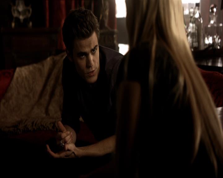 VampireDiariesWorld_dot_org-108-162Candles0811.jpg