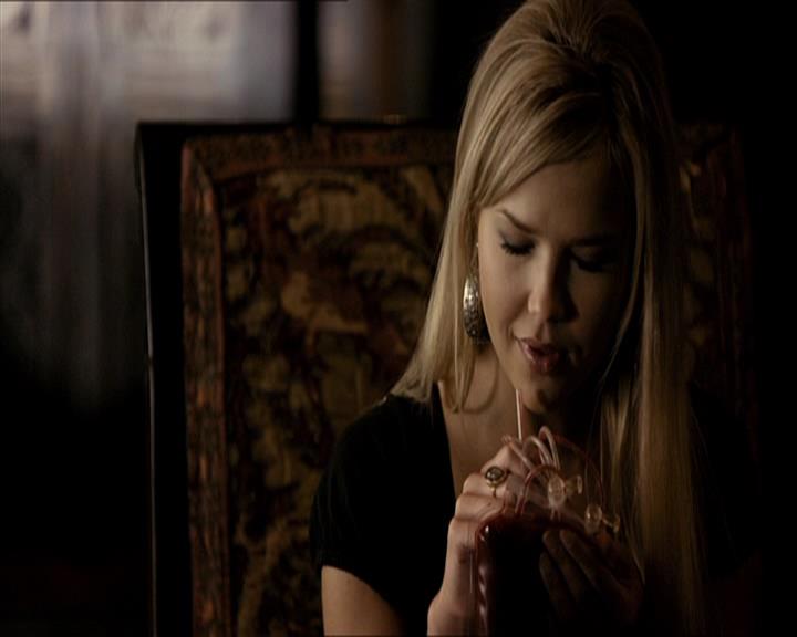 VampireDiariesWorld_dot_org-108-162Candles0822.jpg