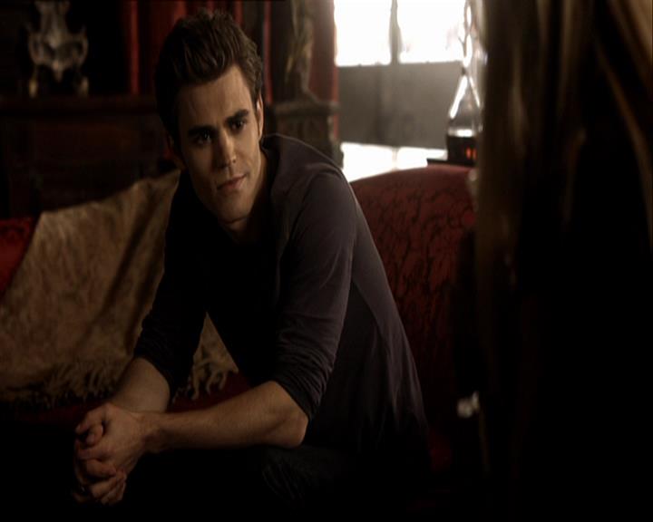 VampireDiariesWorld_dot_org-108-162Candles0823.jpg