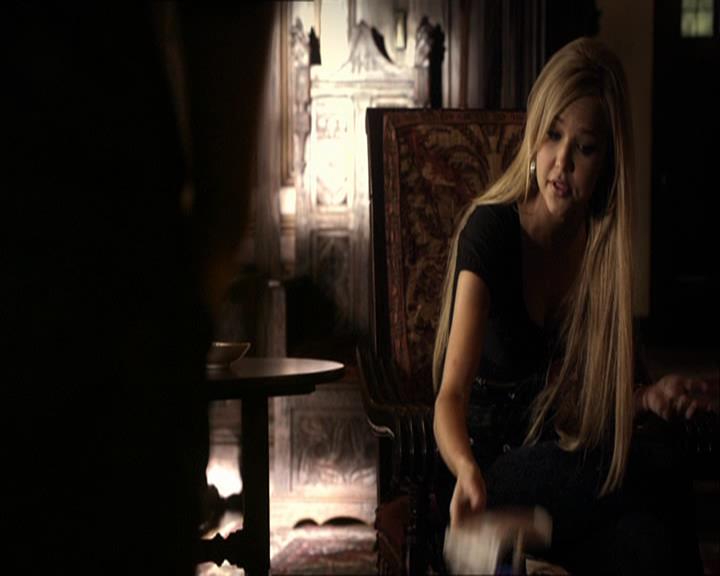 VampireDiariesWorld_dot_org-108-162Candles0837.jpg