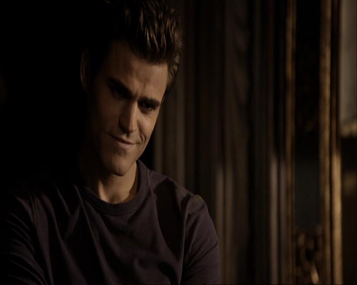 VampireDiariesWorld_dot_org-108-162Candles0852.jpg