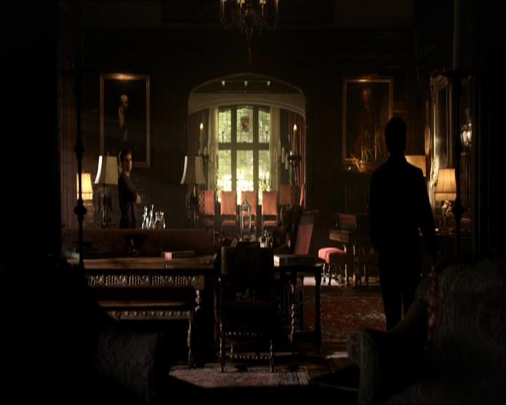 VampireDiariesWorld_dot_org-108-162Candles0859.jpg