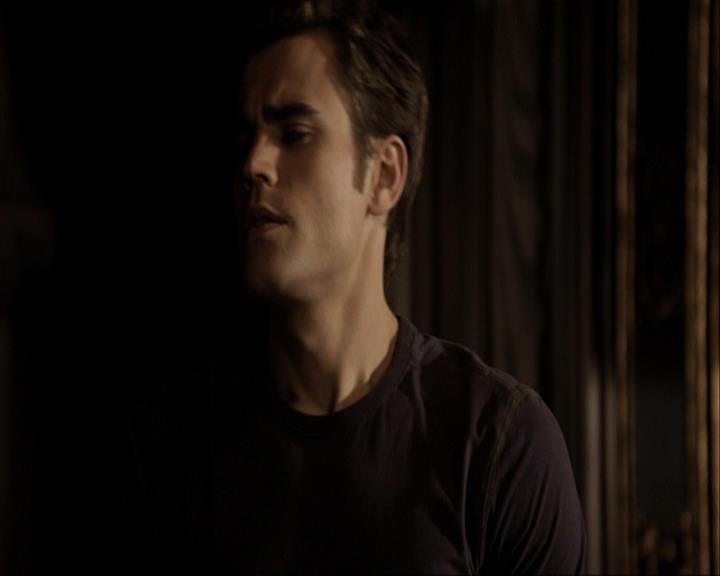 VampireDiariesWorld_dot_org-108-162Candles0863.jpg