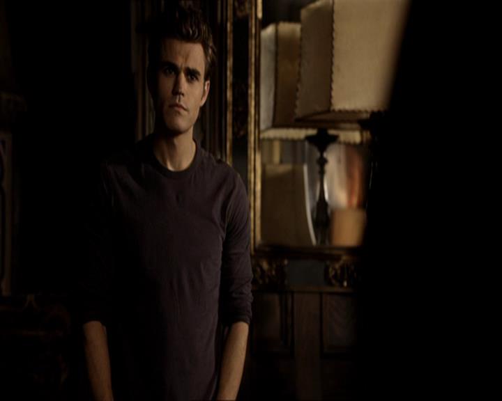 VampireDiariesWorld_dot_org-108-162Candles0867.jpg