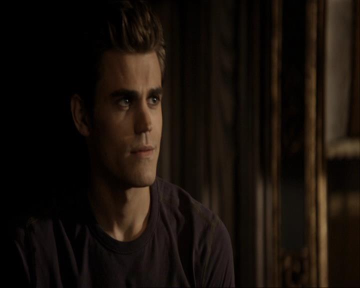 VampireDiariesWorld_dot_org-108-162Candles0892.jpg