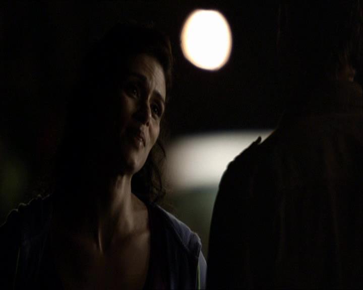 VampireDiariesWorld_dot_org-110TheTurningPoint0088.jpg