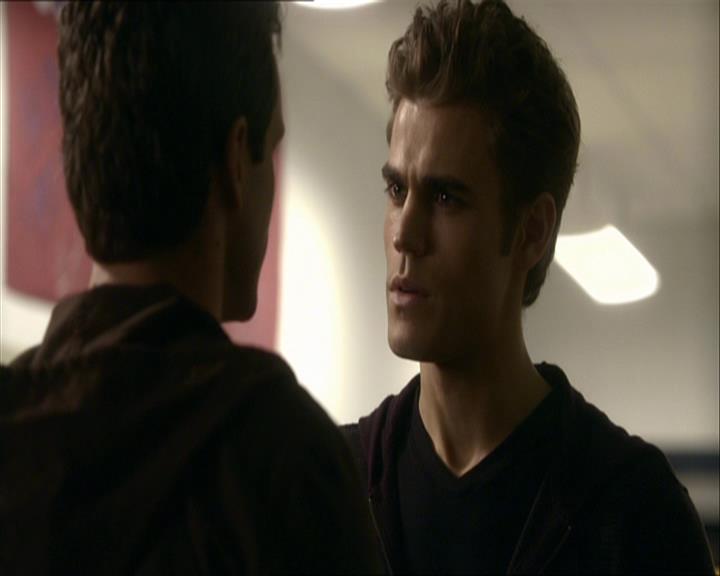 VampireDiariesWorld_dot_org-110TheTurningPoint1064.jpg