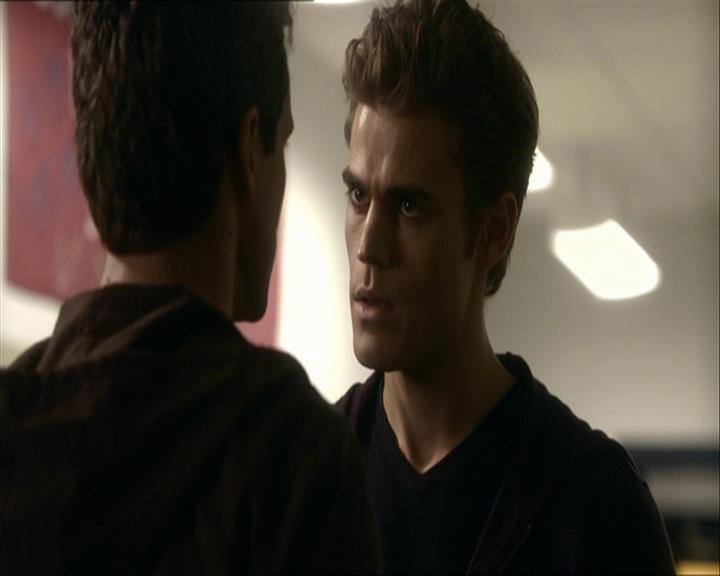 VampireDiariesWorld_dot_org-110TheTurningPoint1075.jpg