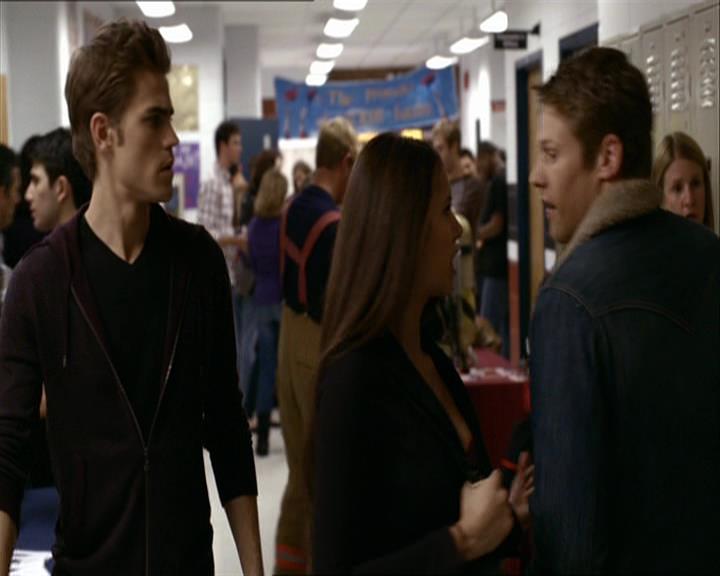 VampireDiariesWorld_dot_org-110TheTurningPoint1315.jpg