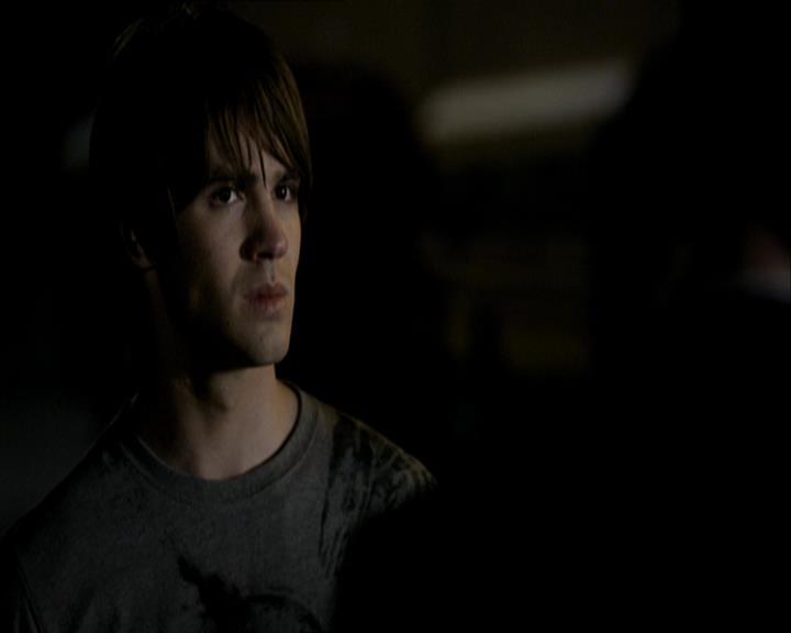 VampireDiariesWorld_dot_org-110TheTurningPoint1350.jpg