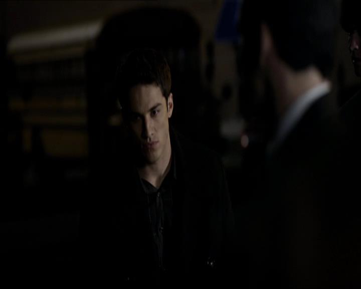 VampireDiariesWorld_dot_org-110TheTurningPoint1402.jpg