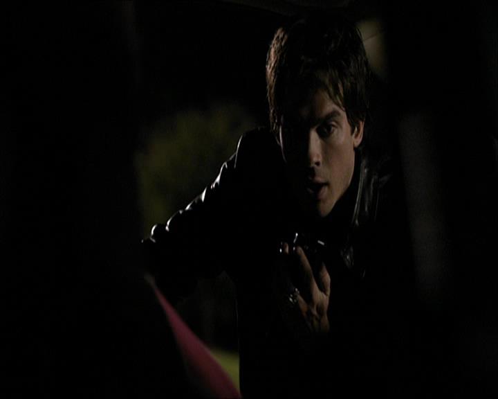 VampireDiariesWorld_dot_org-110TheTurningPoint1447.jpg