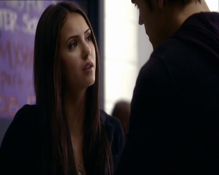 VampireDiariesWorld_dot_org-110TheTurningPoint1546.jpg