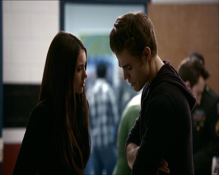 VampireDiariesWorld_dot_org-110TheTurningPoint1559.jpg