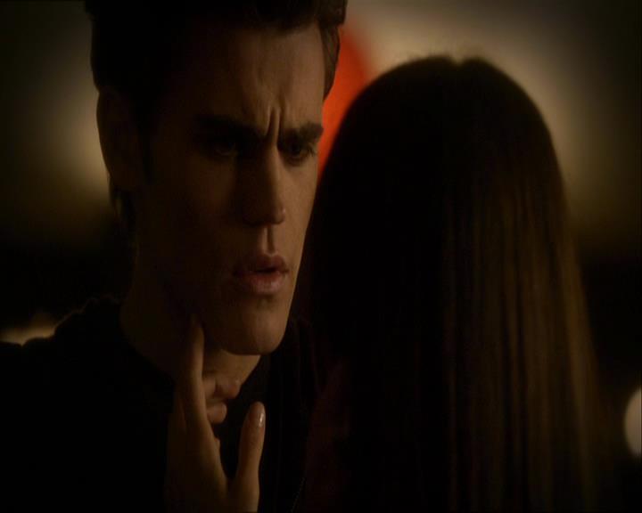 VampireDiariesWorld_dot_org-110TheTurningPoint1798.jpg