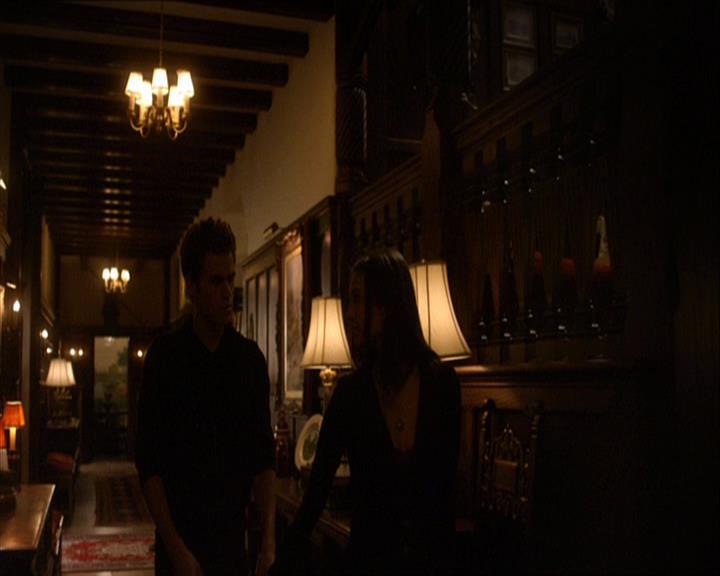 VampireDiariesWorld_dot_org-110TheTurningPoint1802.jpg