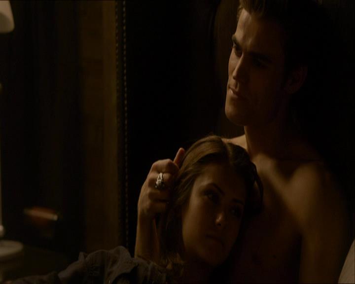 VampireDiariesWorld_dot_org-110TheTurningPoint2001.jpg