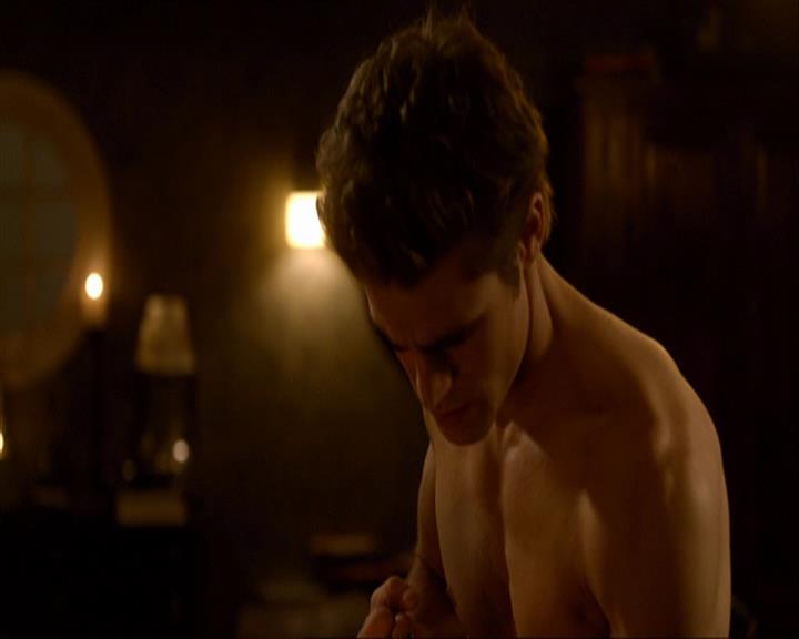 VampireDiariesWorld_dot_org-110TheTurningPoint2112.jpg