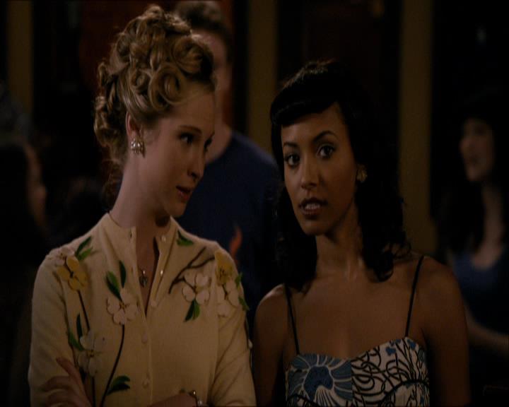 VampireDiariesWorld_dot_org-112Unpleasantville1242.jpg