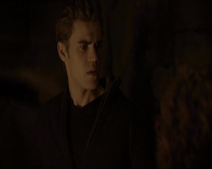 VampireDiariesWorld_dot_org-114FoolMeOnce1624.jpg