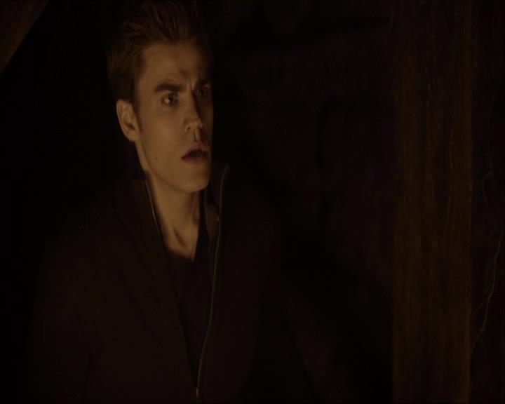 VampireDiariesWorld_dot_org-114FoolMeOnce1802.jpg