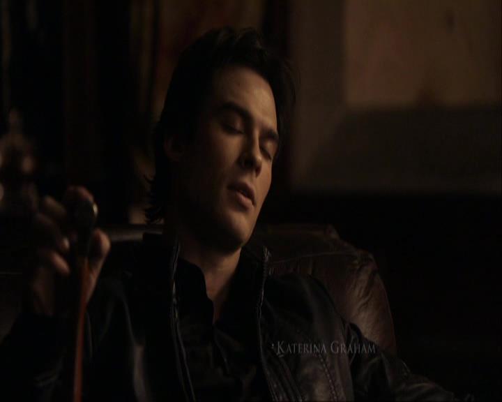 VampireDiariesWorld_dot_org-117LetTheRightOneIn0230.jpg