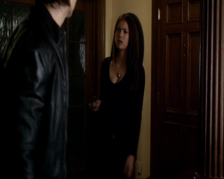 VampireDiariesWorld_dot_org-117LetTheRightOneIn0457.jpg