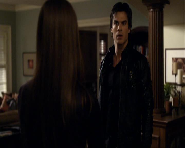 VampireDiariesWorld_dot_org-117LetTheRightOneIn0460.jpg