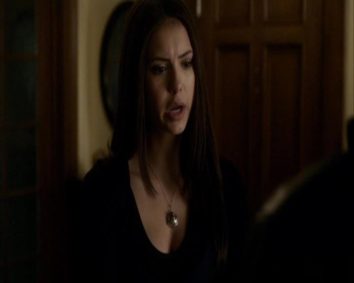 VampireDiariesWorld_dot_org-117LetTheRightOneIn0461.jpg