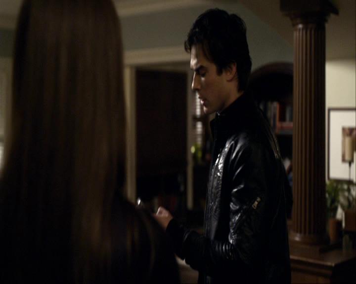 VampireDiariesWorld_dot_org-117LetTheRightOneIn0464.jpg