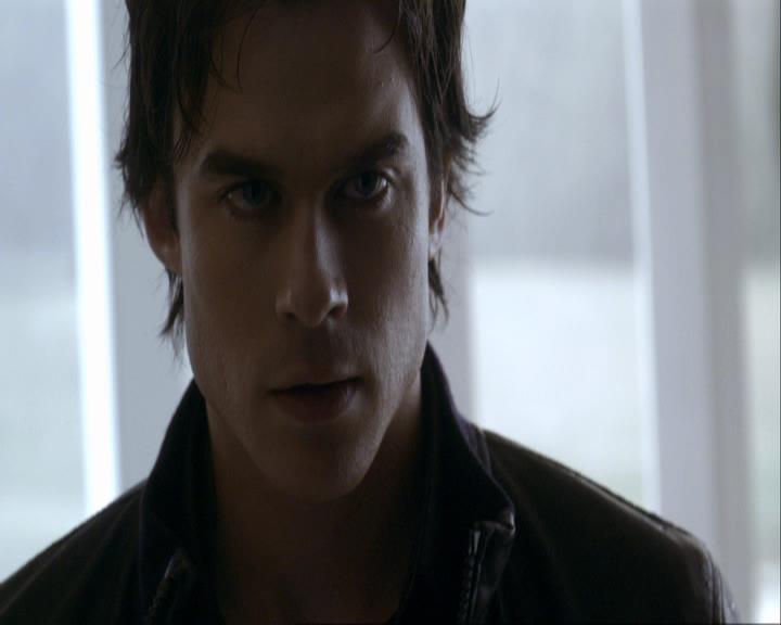 VampireDiariesWorld_dot_org-117LetTheRightOneIn0484.jpg