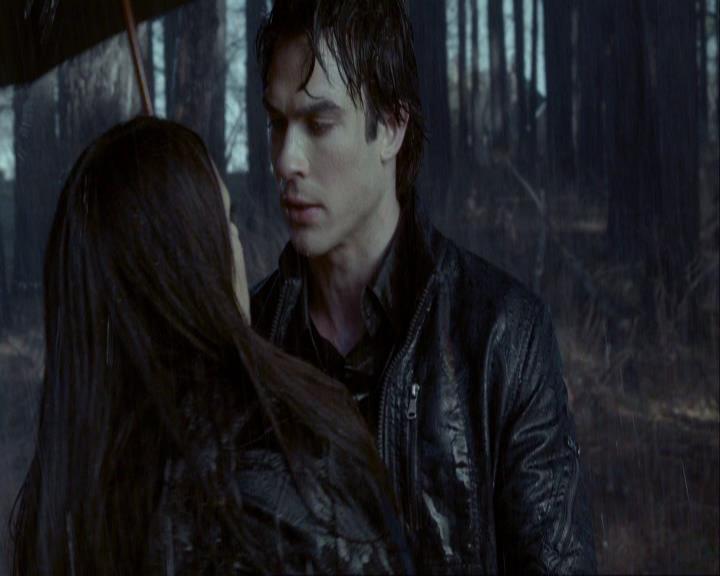 VampireDiariesWorld_dot_org-117LetTheRightOneIn0558.jpg