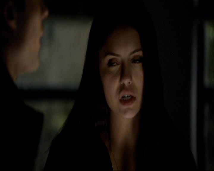 VampireDiariesWorld_dot_org-117LetTheRightOneIn0902.jpg