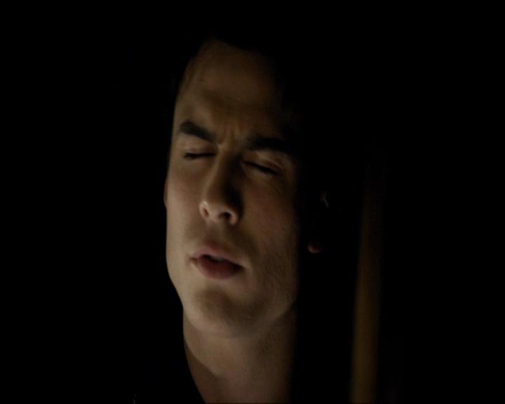 VampireDiariesWorld_dot_org-117LetTheRightOneIn0913.jpg