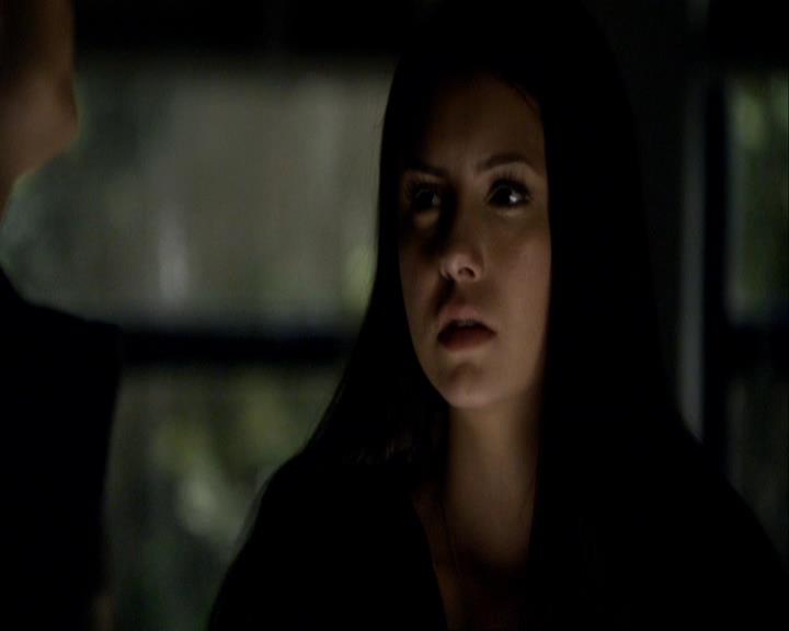 VampireDiariesWorld_dot_org-117LetTheRightOneIn0915.jpg