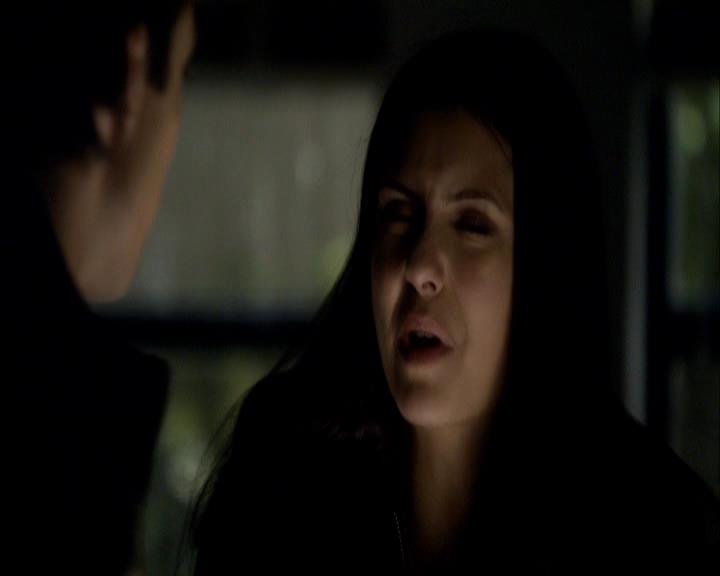 VampireDiariesWorld_dot_org-117LetTheRightOneIn0918.jpg