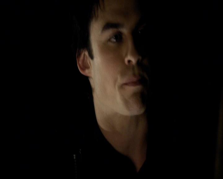 VampireDiariesWorld_dot_org-117LetTheRightOneIn0919.jpg