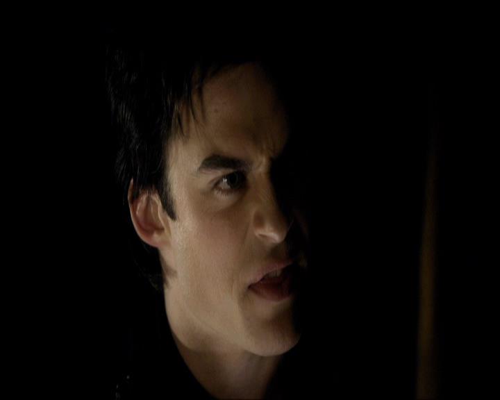 VampireDiariesWorld_dot_org-117LetTheRightOneIn0923.jpg