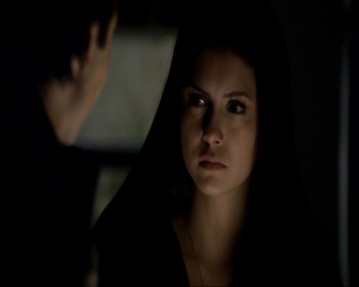 VampireDiariesWorld_dot_org-117LetTheRightOneIn0927.jpg