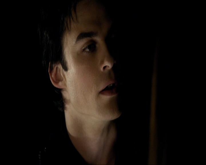 VampireDiariesWorld_dot_org-117LetTheRightOneIn0931.jpg