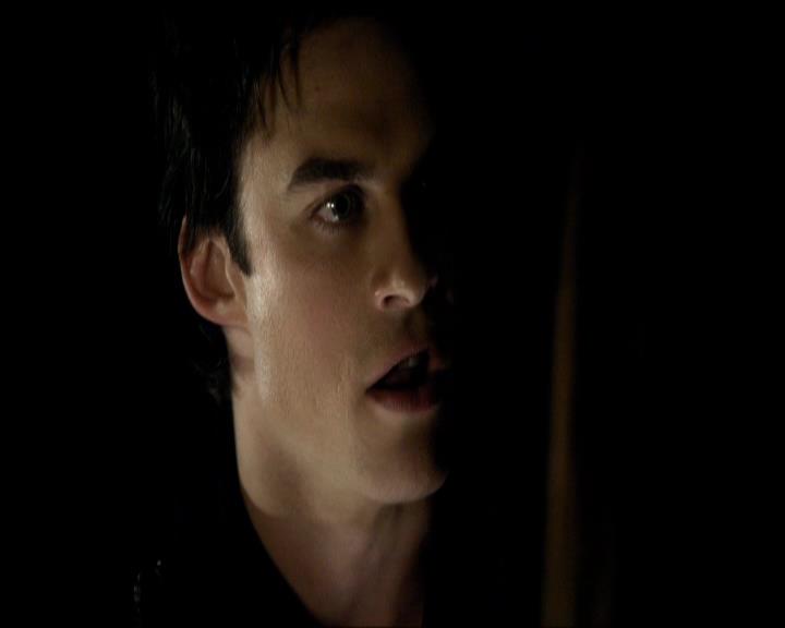 VampireDiariesWorld_dot_org-117LetTheRightOneIn0932.jpg